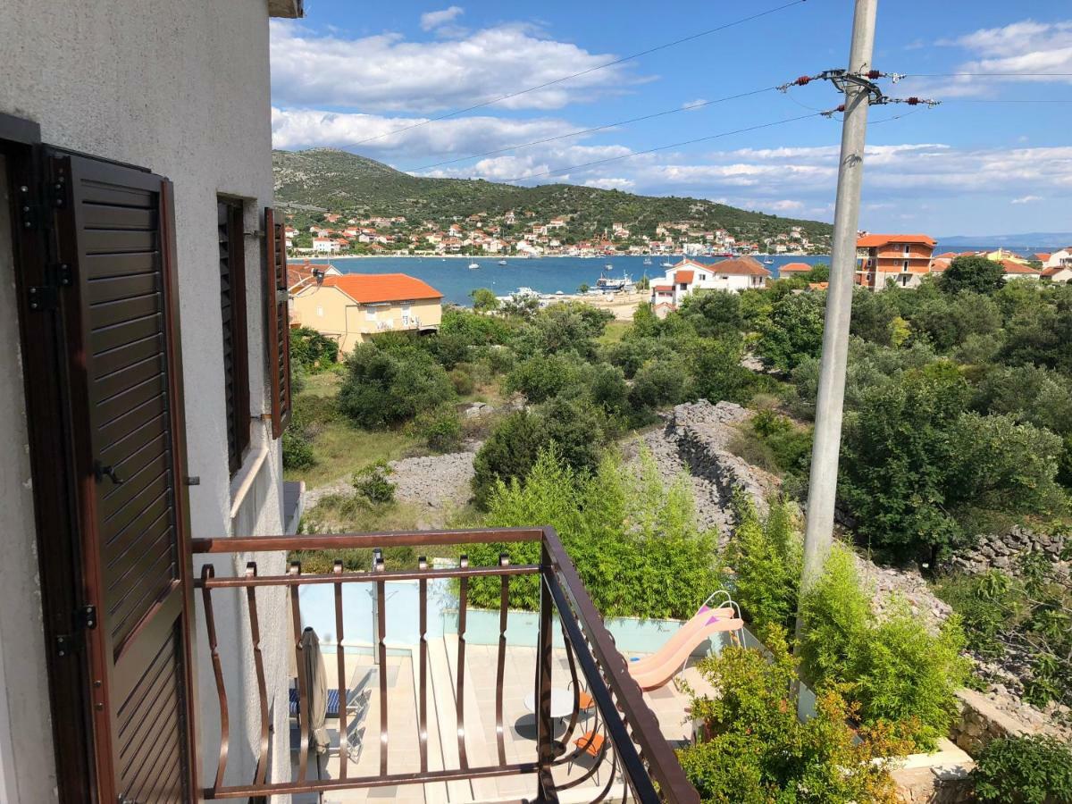 Apartmani Orosnjak Vinišće Exterior foto